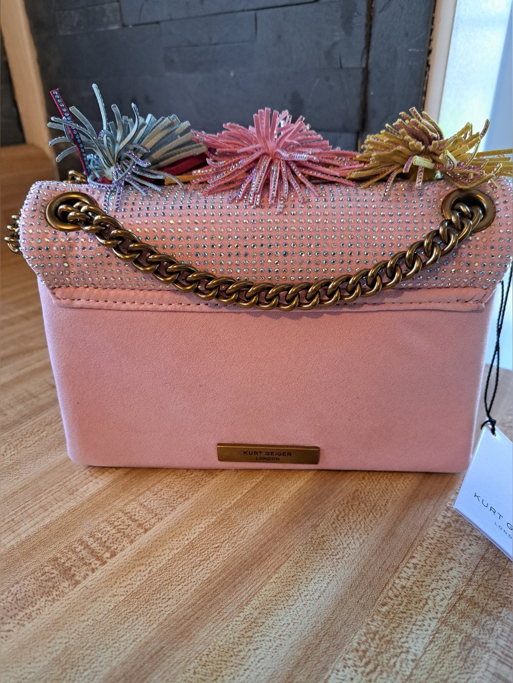 KURT GEIGER NWT Kensinton 3D Floral Design & Dustbag - Picture 6 of 9